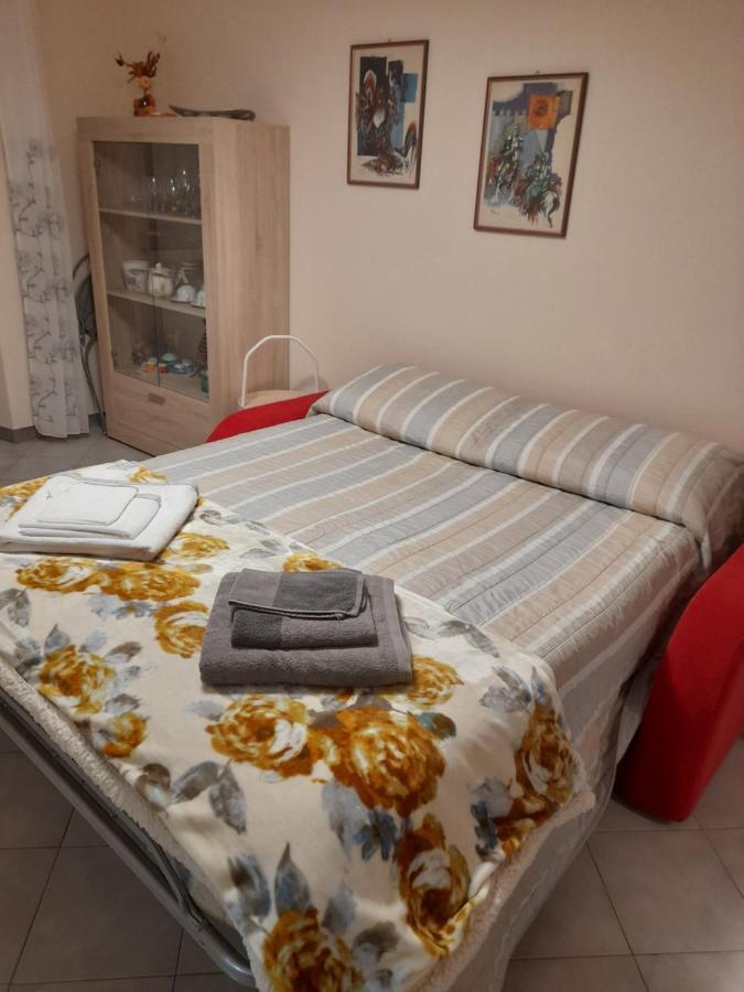 Appartamento Centrale Con Garage Asti Eksteriør billede